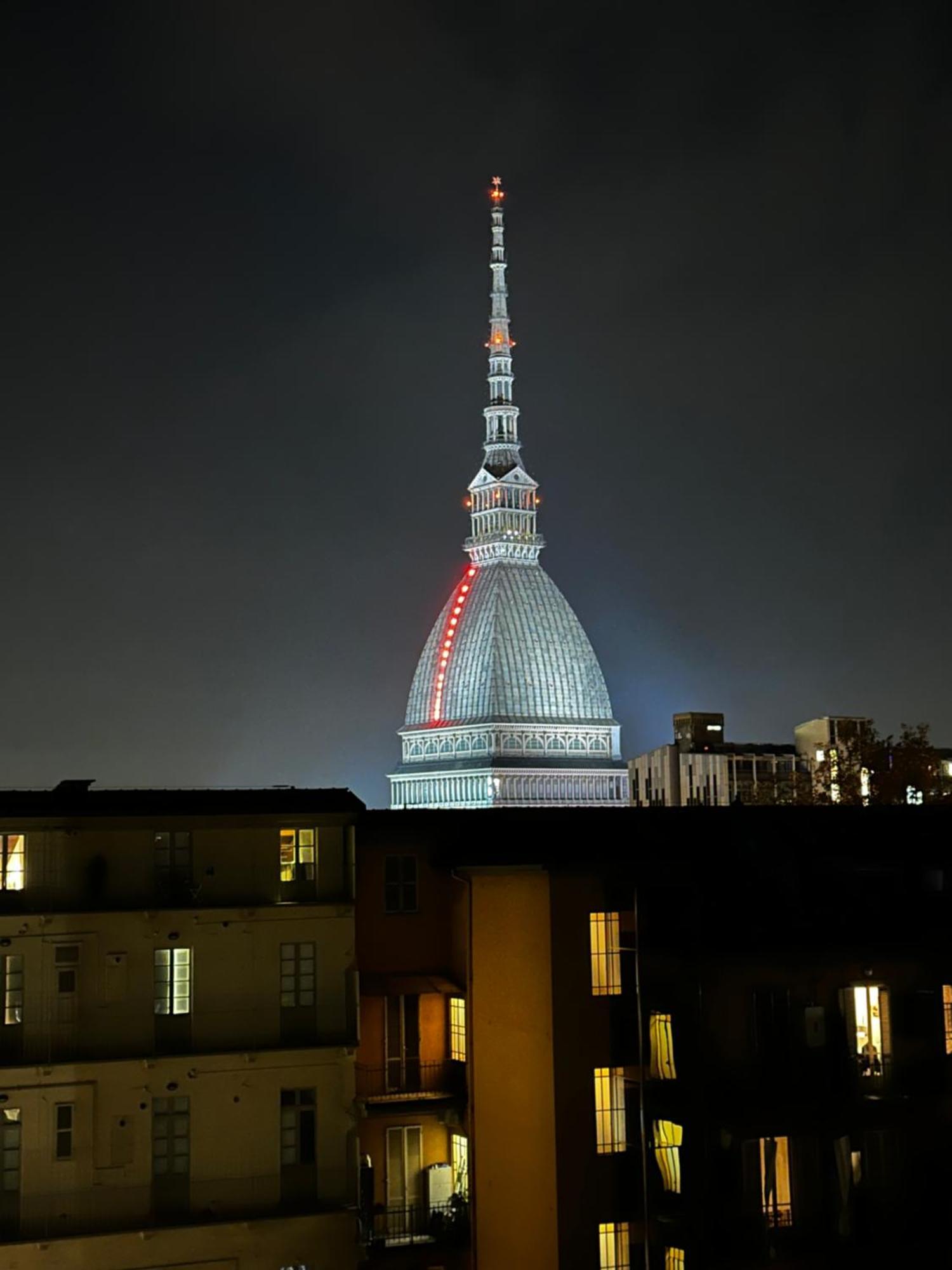 Le Finestre Sulla Mole Apartment *