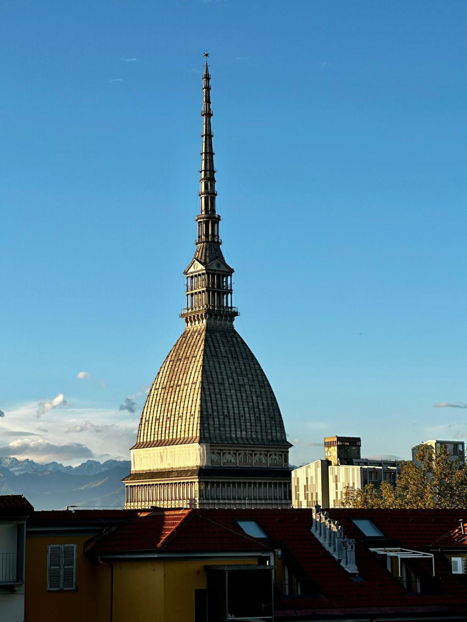 Le Finestre Sulla Mole Turin